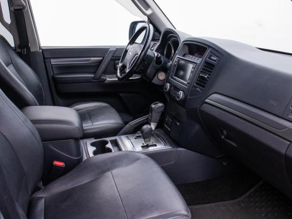Mitsubishi Pajero IV Рестайлинг 1 с пробегом 2012 года, цена 2 198 000 рублей, 182376 км, внедорожник, Автокод Объявления