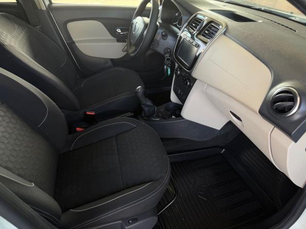 Renault Logan II с пробегом 2016 года, цена 864 000 рублей, 73172 км, седан, Автокод Объявления