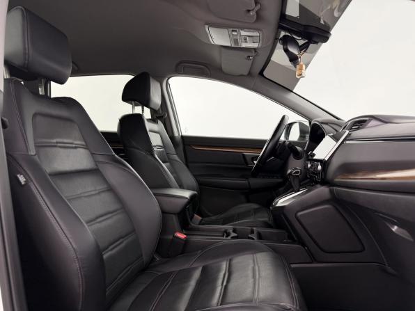 Honda CR-V V с пробегом 2017 года, цена 2 600 000 рублей, 101200 км, внедорожник, Автокод Объявления