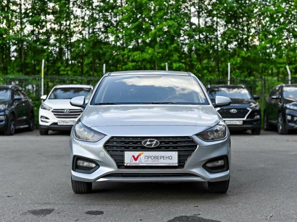 Hyundai Solaris II с пробегом 2019 года, цена 1 000 000 рублей, 187649 км, седан, Автокод Объявления