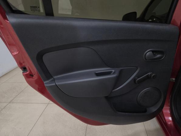 Renault Sandero II с пробегом 2016 года, цена 790 000 рублей, 125366 км, хэтчбек, Автокод Объявления