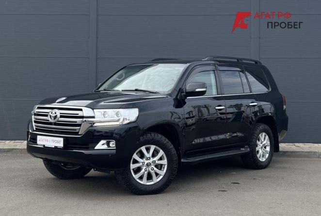 Toyota Land Cruiser 200 Series Рестайлинг 2 с пробегом 2019 года, цена 5 450 000 рублей, 381140 км, внедорожник, Автокод Объявления