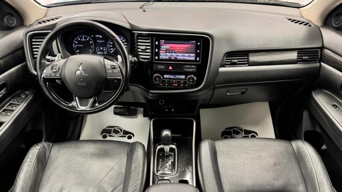 Mitsubishi Outlander III Рестайлинг 3 с пробегом 2018 года, цена 2 220 000 рублей, 102351 км, внедорожник, Автокод Объявления