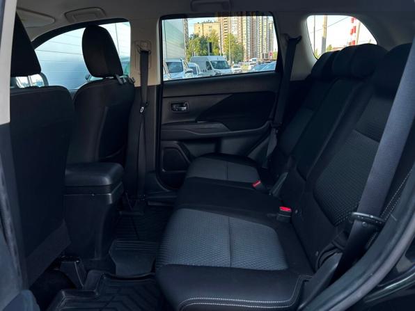 Mitsubishi Outlander III Рестайлинг 2 с пробегом 2018 года, цена 1 819 600 рублей, 152066 км, внедорожник, Автокод Объявления