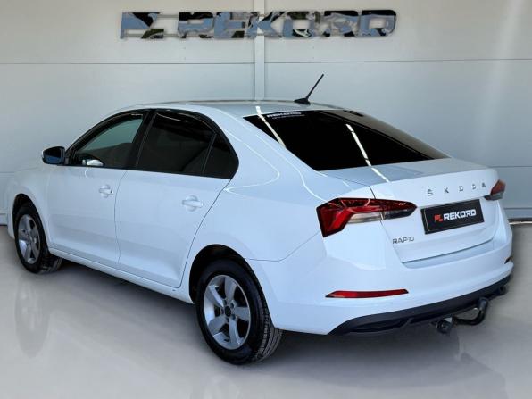 Skoda Rapid II с пробегом 2020 года, цена 1 349 000 рублей, 74000 км, лифтбек, Автокод Объявления