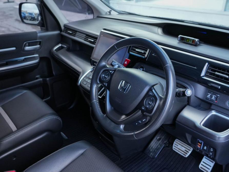 Honda Stepwgn V Рестайлинг Новосибирск  - изображение 11