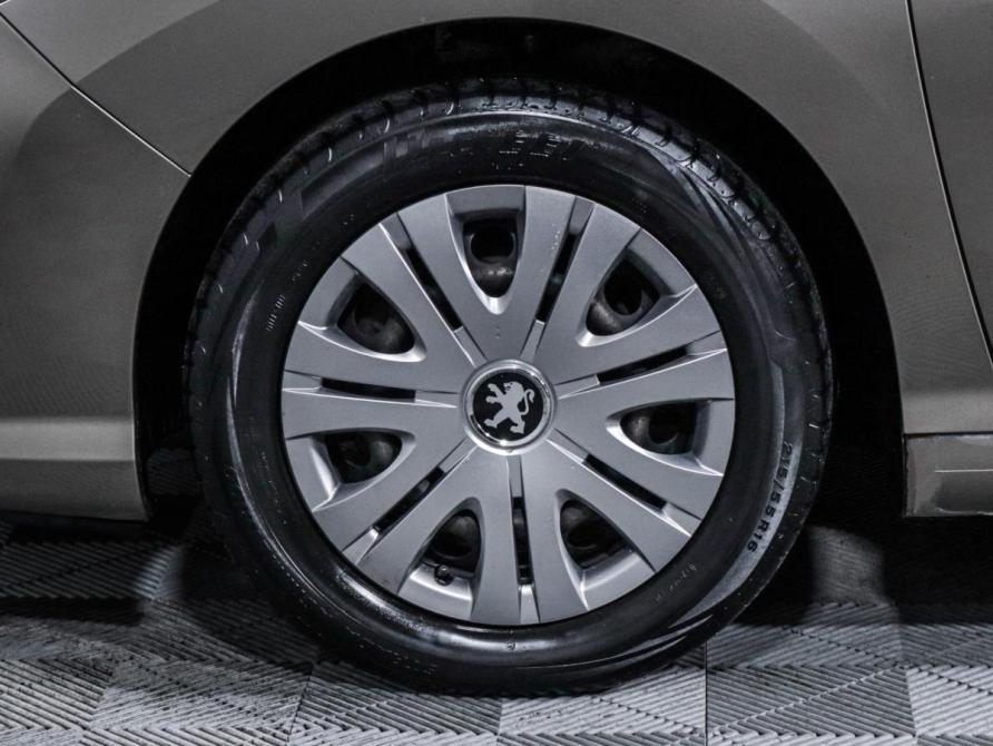 Peugeot 408 I Москва  - изображение 15