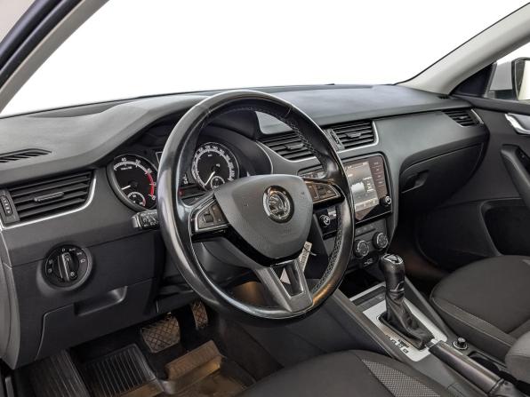 Skoda Octavia III (A7) Рестайлинг с пробегом 2020 года, цена 1 655 000 рублей, 133830 км, лифтбек, Автокод Объявления