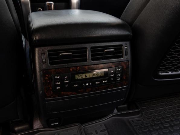 Toyota Land Cruiser 200 Series Рестайлинг 1 с пробегом 2012 года, цена 3 550 000 рублей, 133536 км, внедорожник, Автокод Объявления