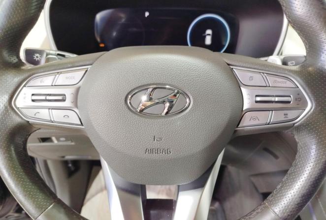 Hyundai Santa Fe IV Рестайлинг с пробегом 2021 года, цена 3 230 000 рублей, 210950 км, внедорожник, Автокод Объявления