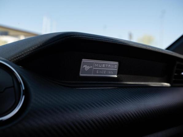 Ford Mustang VI с пробегом 2016 года, цена 2 999 999 рублей, 153840 км, кабриолет, Автокод Объявления