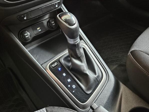 Hyundai Solaris II Рестайлинг с пробегом 2021 года, цена 1 350 000 рублей, 85215 км, седан, Автокод Объявления