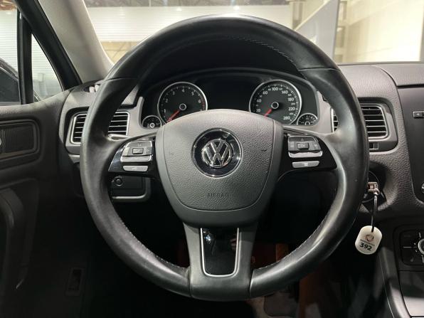 Volkswagen Touareg II с пробегом 2012 года, цена 2 130 000 рублей, 142655 км, внедорожник, Автокод Объявления