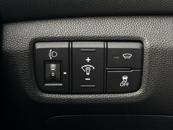 Hyundai Creta I Рестайлинг с пробегом 2021 года, цена 1 990 000 рублей, 43600 км, внедорожник, Автокод Объявления