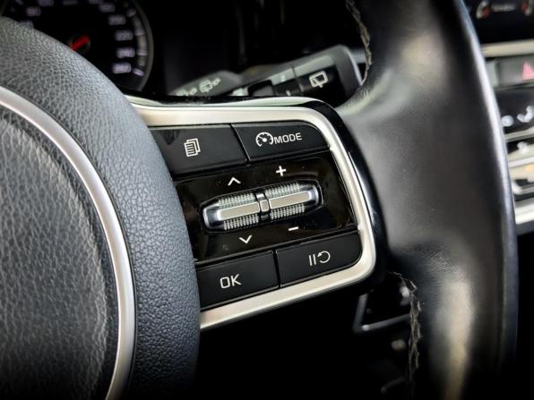 Kia Sorento IV с пробегом 2022 года, цена 3 795 000 рублей, 93137 км, внедорожник, Автокод Объявления