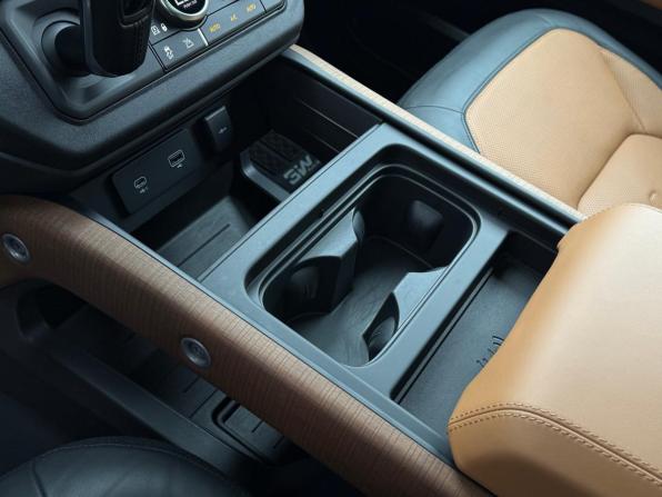 Land Rover Defender II с пробегом 2022 года, цена 11 300 000 рублей, 40895 км, внедорожник, Автокод Объявления