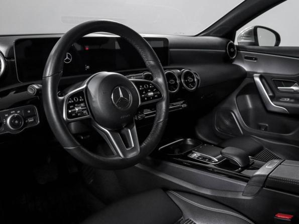 Mercedes-Benz A-Класс IV (W177) с пробегом 2019 года, цена 2 490 000 рублей, 25638 км, хэтчбек, Автокод Объявления
