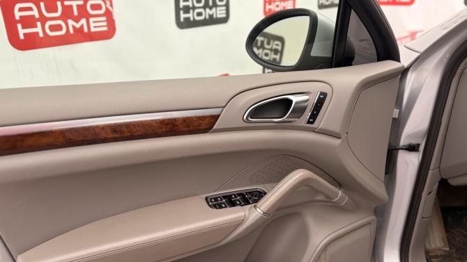 Porsche Cayenne II (958) с пробегом 2011 года, цена 1 800 000 рублей, 106000 км, внедорожник, Автокод Объявления