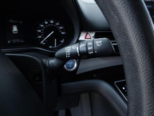 Toyota Sienna IV с пробегом 2021 года, цена 4 030 000 рублей, 81354 км, минивэн, Автокод Объявления