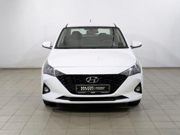 Hyundai Solaris II Рестайлинг с пробегом 2022 года, цена 1 595 000 рублей, 67811 км, седан, Автокод Объявления