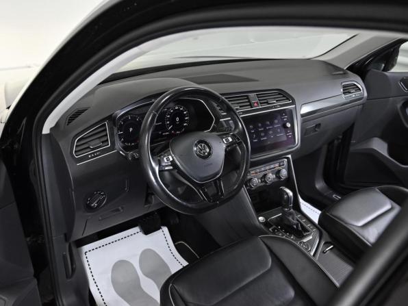 Volkswagen Tiguan II с пробегом 2018 года, цена 1 639 000 рублей, 84971 км, внедорожник, Автокод Объявления