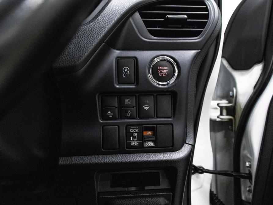 Toyota Noah III (R80) Красноярск  - изображение 17