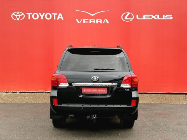 Toyota Land Cruiser 200 Series Рестайлинг 1 с пробегом 2013 года, цена 4 250 000 рублей, 197949 км, внедорожник, Автокод Объявления