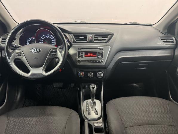Kia Rio III Рестайлинг с пробегом 2017 года, цена 890 000 рублей, 210000 км, седан, Автокод Объявления