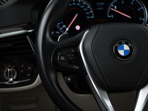 BMW 5 серии VII (G30/G31/G38) с пробегом 2018 года, цена 4 177 077 рублей, 81222 км, седан, Автокод Объявления