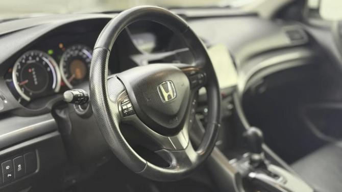 Honda Accord VIII Рестайлинг с пробегом 2012 года, цена 1 330 000 рублей, 163599 км, седан, Автокод Объявления