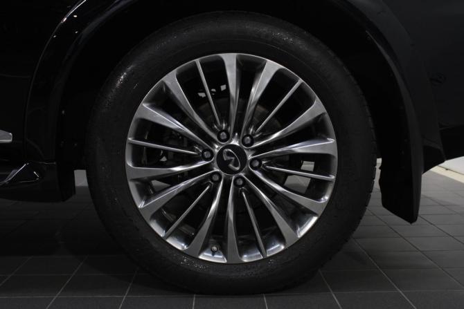 Infiniti QX80 I Рестайлинг 2 с пробегом 2018 года, цена 5 800 000 рублей, 117398 км, внедорожник, Автокод Объявления