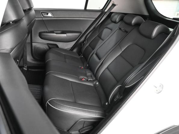 Kia Sportage IV Рестайлинг с пробегом 2018 года, цена 2 379 000 рублей, 90856 км, внедорожник, Автокод Объявления