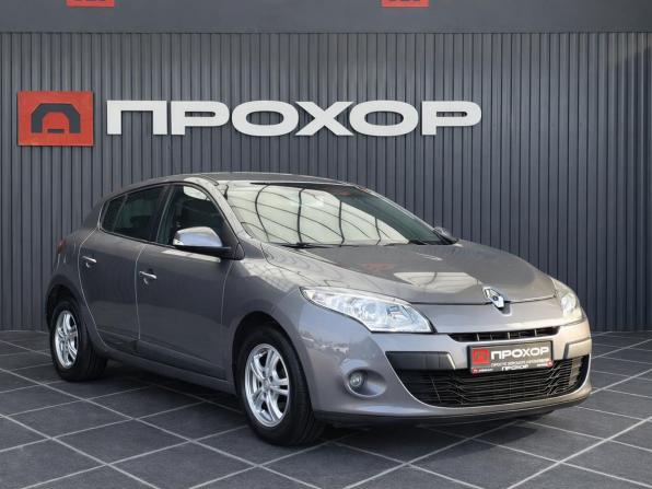 Renault Megane III с пробегом 2012 года, цена 737 000 рублей, 178442 км, хэтчбек, Автокод Объявления