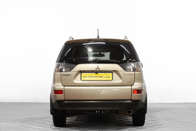 Mitsubishi Outlander II с пробегом 2008 года, цена 999 000 рублей, 257600 км, внедорожник, Автокод Объявления