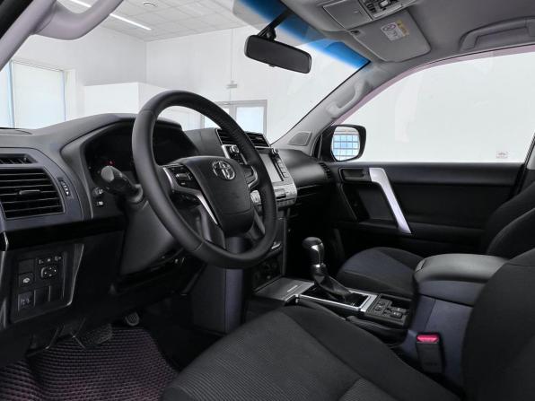 Toyota Land Cruiser Prado 150 Series Рестайлинг 2 с пробегом 2019 года, цена 4 950 000 рублей, 104000 км, внедорожник, Автокод Объявления