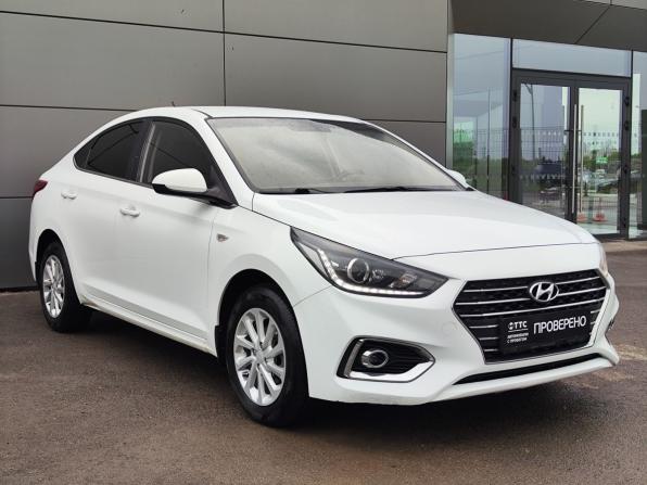Hyundai Solaris II с пробегом 2017 года, цена 1 399 000 рублей, 106359 км, седан, Автокод Объявления