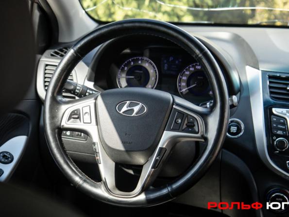 Hyundai Solaris I с пробегом 2013 года, цена 768 000 рублей, 171701 км, седан, Автокод Объявления