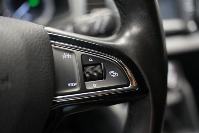 Skoda Karoq I с пробегом 2020 года, цена 2 322 000 рублей, 78253 км, внедорожник, Автокод Объявления