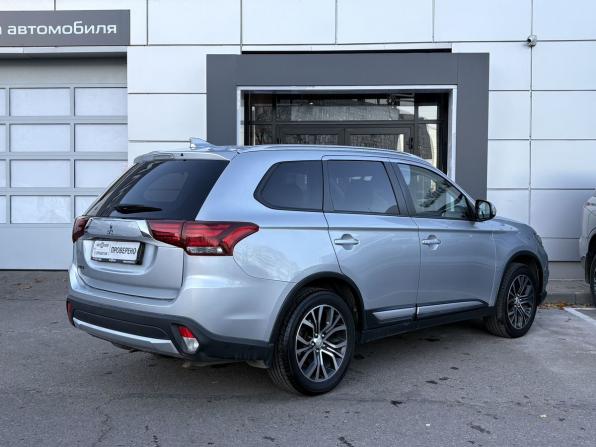 Mitsubishi Outlander III Рестайлинг 2 с пробегом 2018 года, цена 1 559 000 рублей, 196295 км, внедорожник, Автокод Объявления