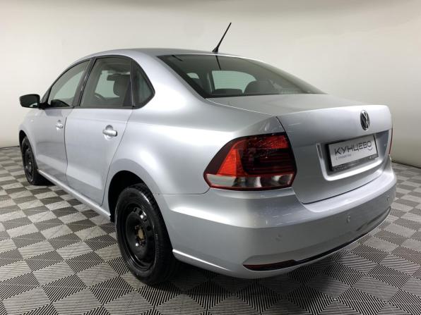 Volkswagen Polo V с пробегом 2015 года, цена 635 000 рублей, 204728 км, седан, Автокод Объявления