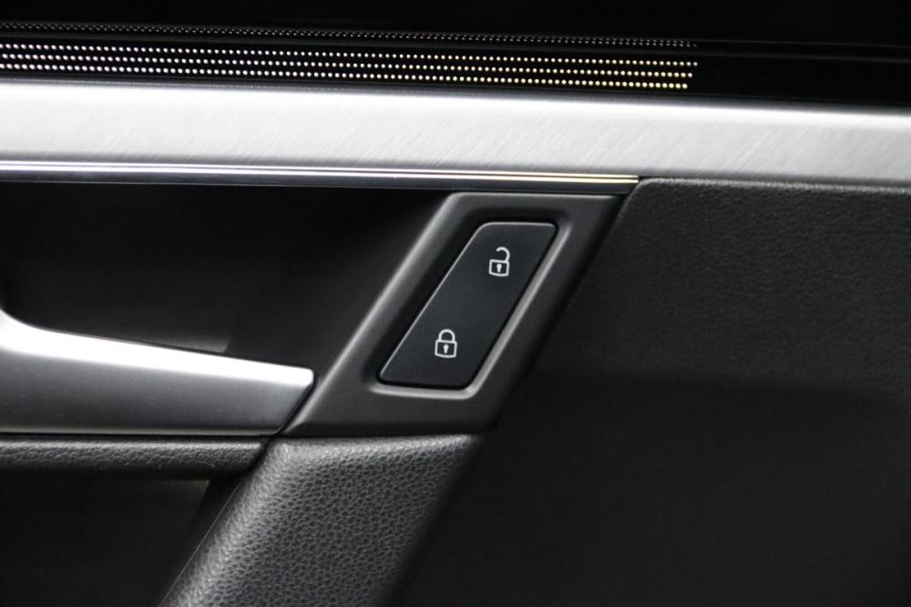 Volkswagen Touareg III Сургут  - изображение 23
