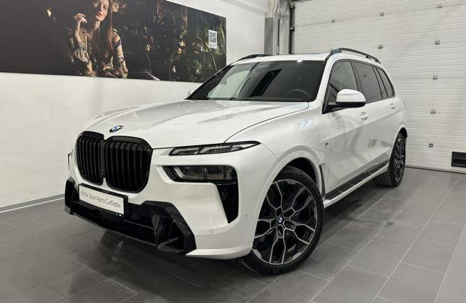 BMW X7 I (G07) Рестайлинг с пробегом 2025 года, цена 15 965 000 рублей, 7252 км, внедорожник, Автокод Объявления