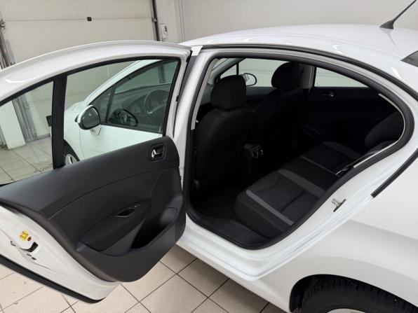 Peugeot 408 I с пробегом 2015 года, цена 690 000 рублей, 95490 км, седан, Автокод Объявления