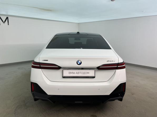 BMW 5 серии VIII (G60/G61/G68) с пробегом 2025 года, цена 9 250 000 рублей, 4526 км, седан, Автокод Объявления