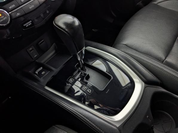 Nissan Qashqai II с пробегом 2017 года, цена 1 850 000 рублей, 102181 км, внедорожник, Автокод Объявления