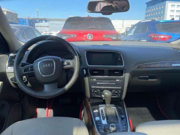 Audi Q5 I (8R) с пробегом 2009 года, цена 1 349 990 рублей, 238678 км, внедорожник, Автокод Объявления