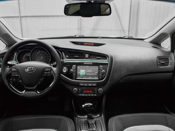 Kia Ceed II Рестайлинг с пробегом 2016 года, цена 1 620 000 рублей, 114154 км, универсал, Автокод Объявления