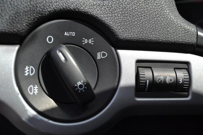 Skoda Octavia II (A5) Рестайлинг с пробегом 2013 года, цена 750 000 рублей, 227825 км, лифтбек, Автокод Объявления
