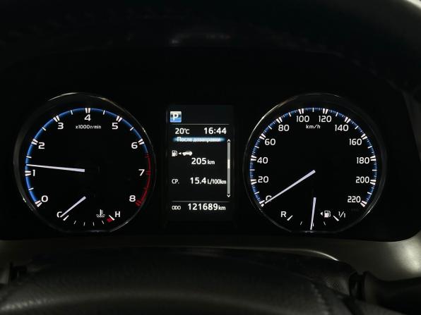 Toyota RAV4 IV (XA40) Рестайлинг с пробегом 2016 года, цена 2 270 000 рублей, 121688 км, внедорожник, Автокод Объявления
