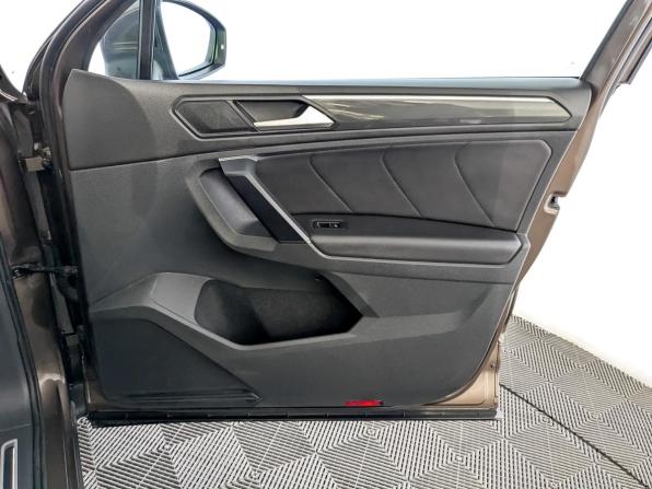 Volkswagen Tiguan II с пробегом 2018 года, цена 2 250 000 рублей, 101371 км, внедорожник, Автокод Объявления